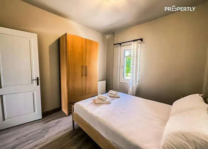 The φ #propertly * Nea Kallikrateia